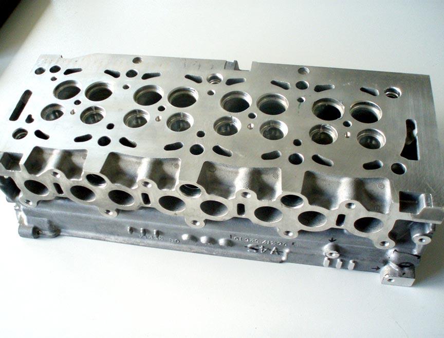 Core box for Peugeot V45 cylinder head